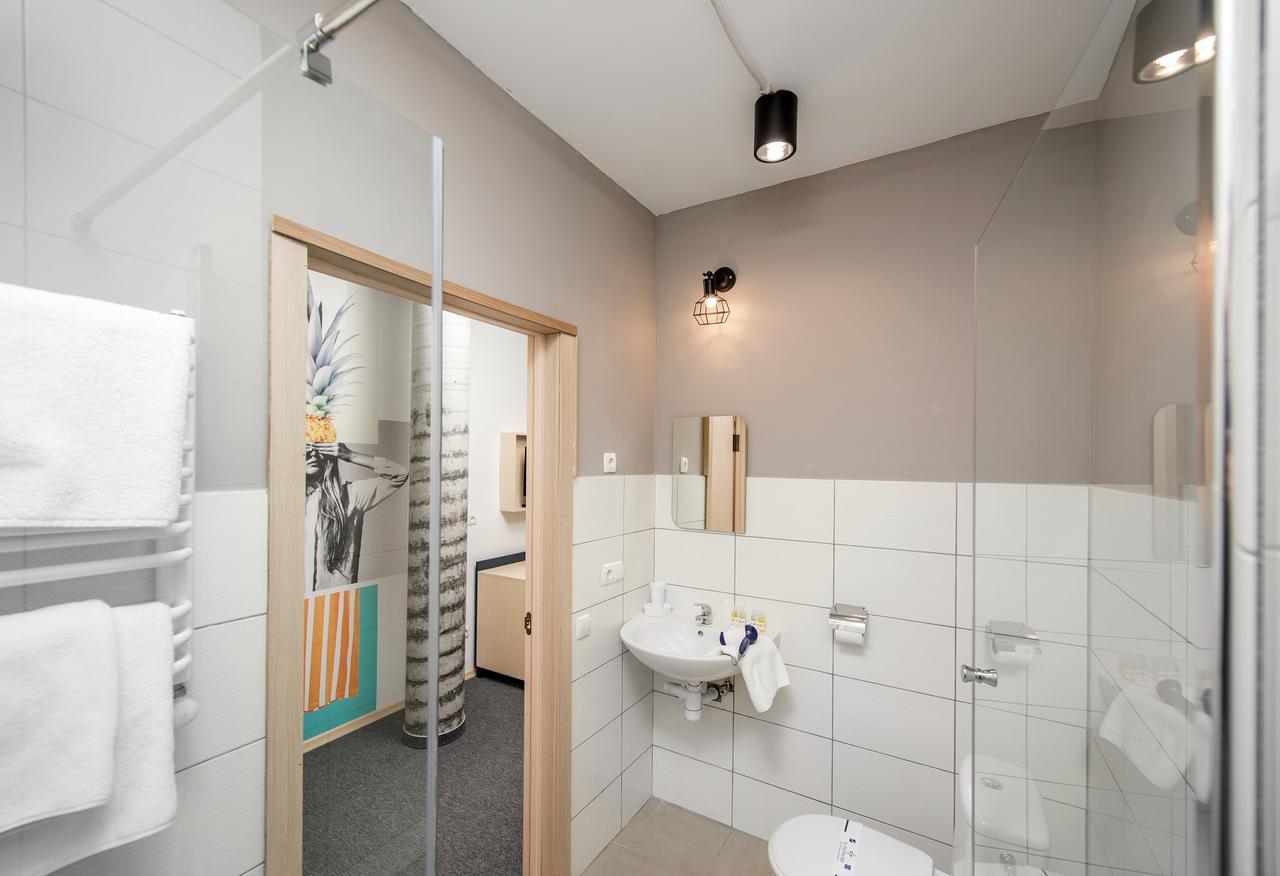 Jam Hotel Hnatyuka Lviv Luaran gambar