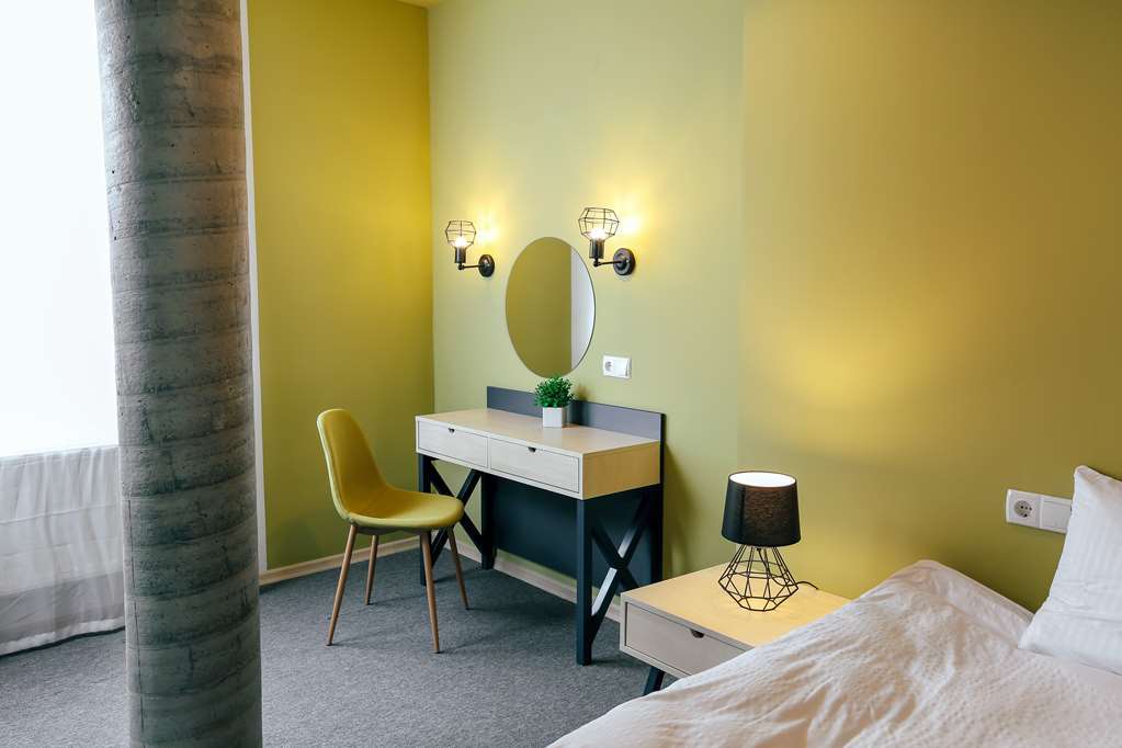 Jam Hotel Hnatyuka Lviv Bilik gambar