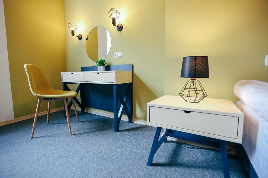 Jam Hotel Hnatyuka Lviv Bilik gambar