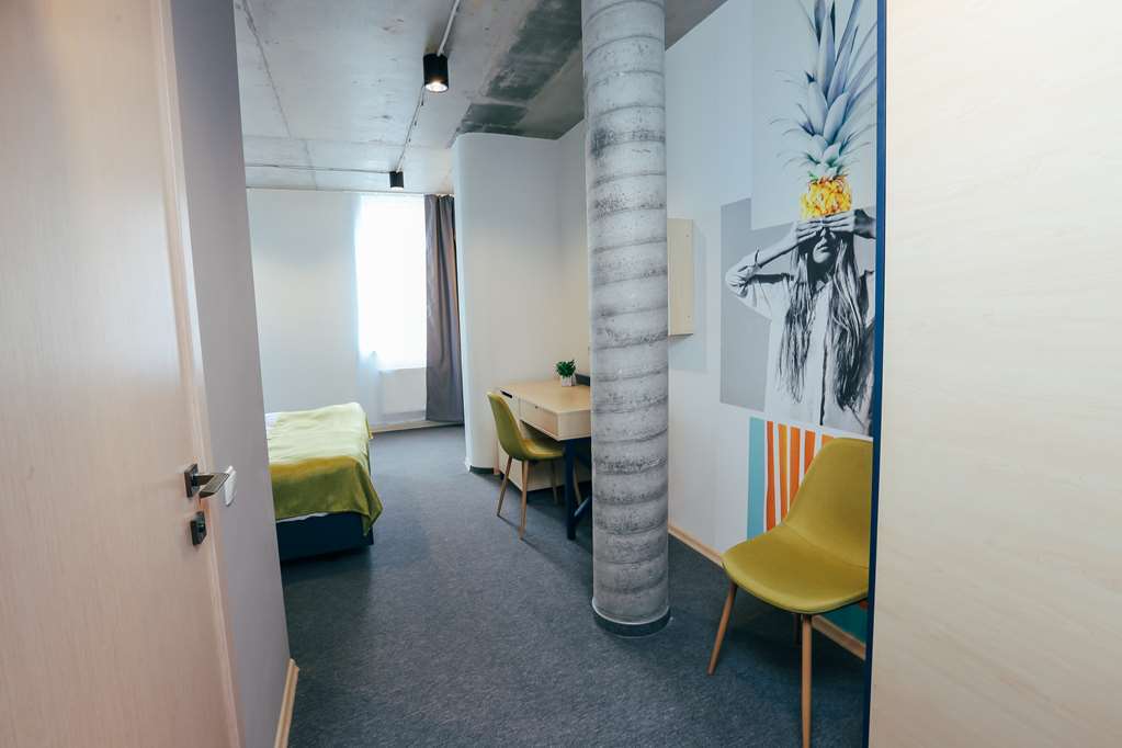 Jam Hotel Hnatyuka Lviv Bilik gambar