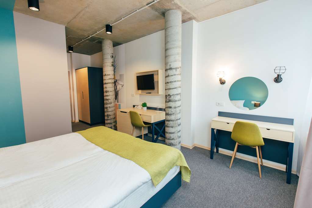 Jam Hotel Hnatyuka Lviv Bilik gambar